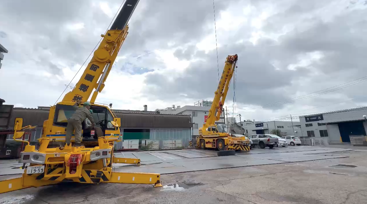 移動式クレーンの操作体験動画